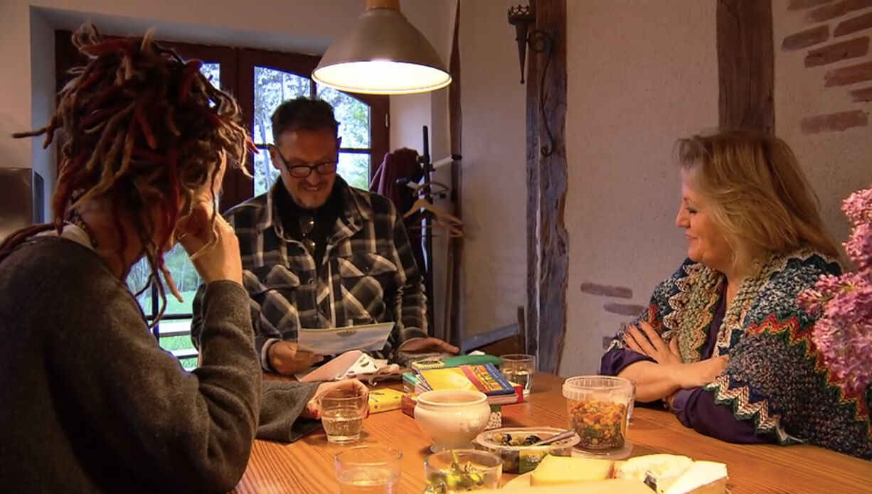 Kijkers Reageren Massaal Op Eerste Aflevering B&B Vol Liefde: "met ...